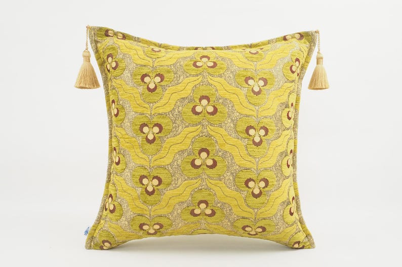 Ottoman Style Decorative Velvet Pillow Cover – Green Tiger Eyes Pattern – 18"x18" – Handmade in Turkey