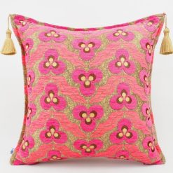 Turkish Jacquard Velvet Pillow Cover 18x18" – Pink Tiger Eyes Pattern with Handmade Tassels