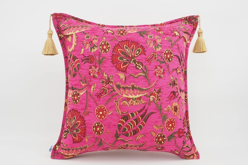 Turkish Chenille Jacquard Decorative Pillow Cover – Mazenda Pink Carnation Pattern – 18x18 Inch – Handmade Tassels – Ottoman Style